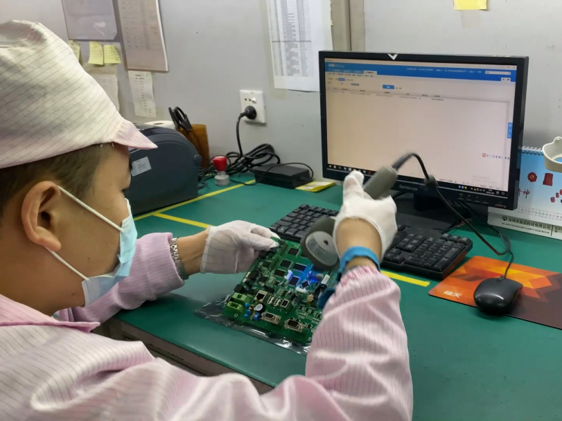 深圳知名品牌, HMI, 工业人机界面, 触摸屏, 自动化解决方案, 数字化中央厨房, 机器物联网, bb贝博艾弗森股份